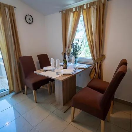 Apartman By The Sea - 24755 Vir
